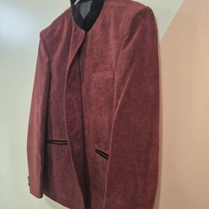 Elegant Burgundy Velvet Blazer